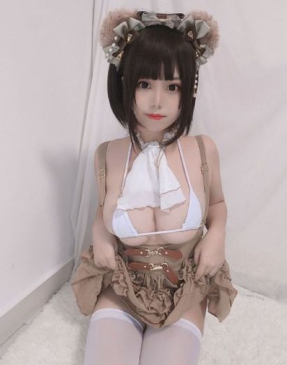 公公与两个儿媳视频_720在线播放观看