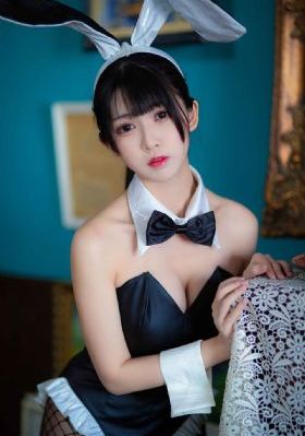 亚州av一区二区_BD国语在线观看完整版